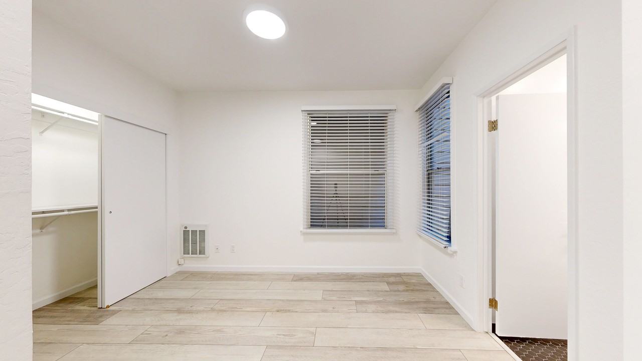 3638 19th St - Photo 5 of 10