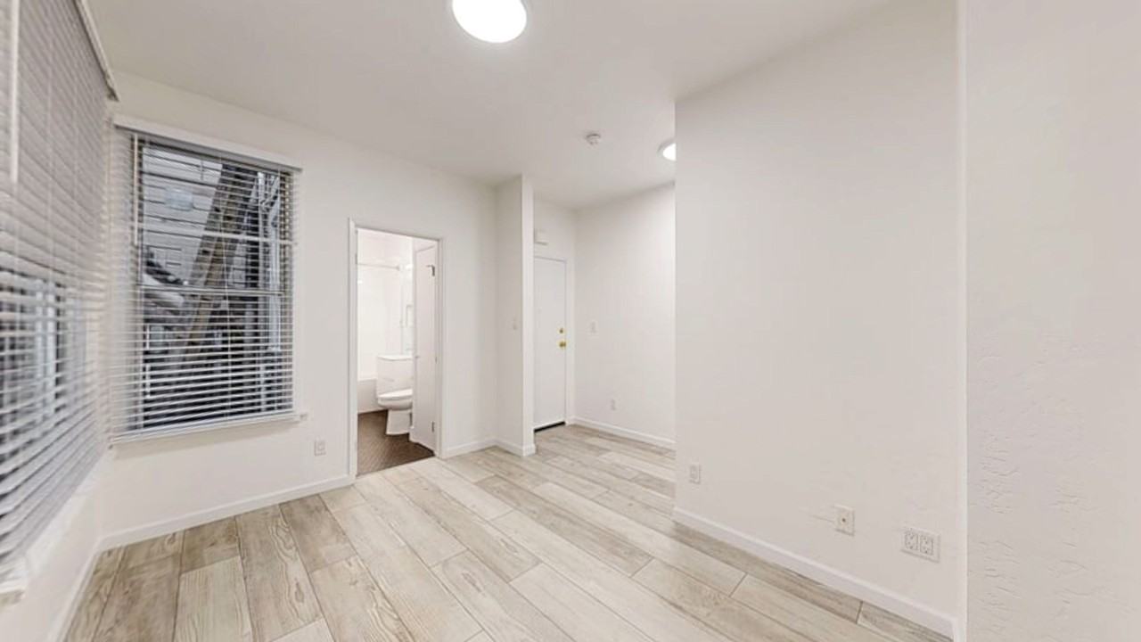 3638 19th St - Photo 7 of 10