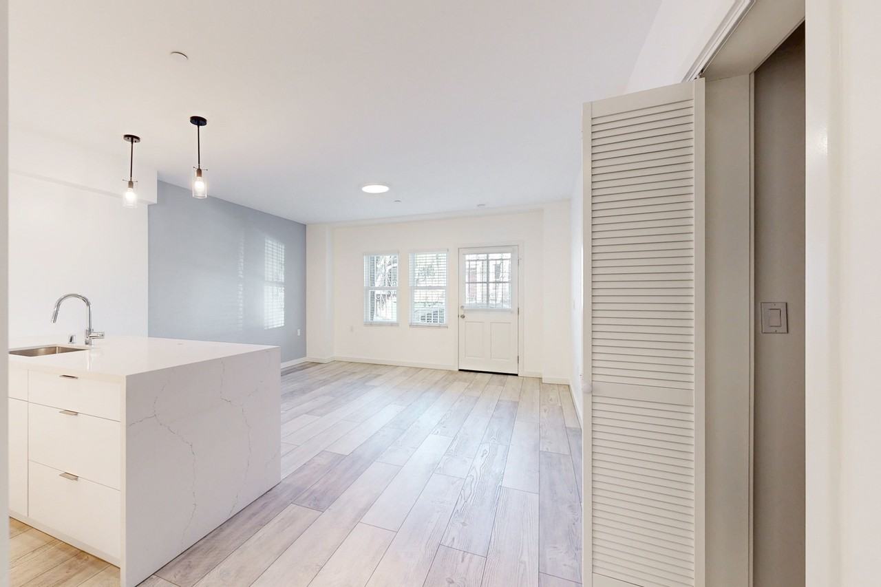 201 Divisadero St #201-02 - Photo 2 of 13