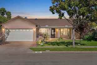 1425 W Woodcrest Ave - Photo 1 of 1