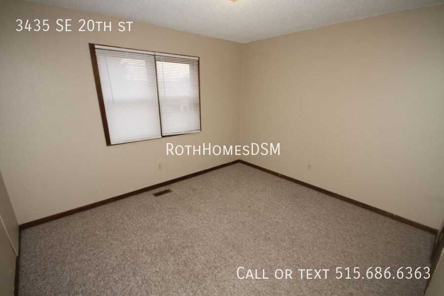 3435 Se 20th St - Photo 4 of 15