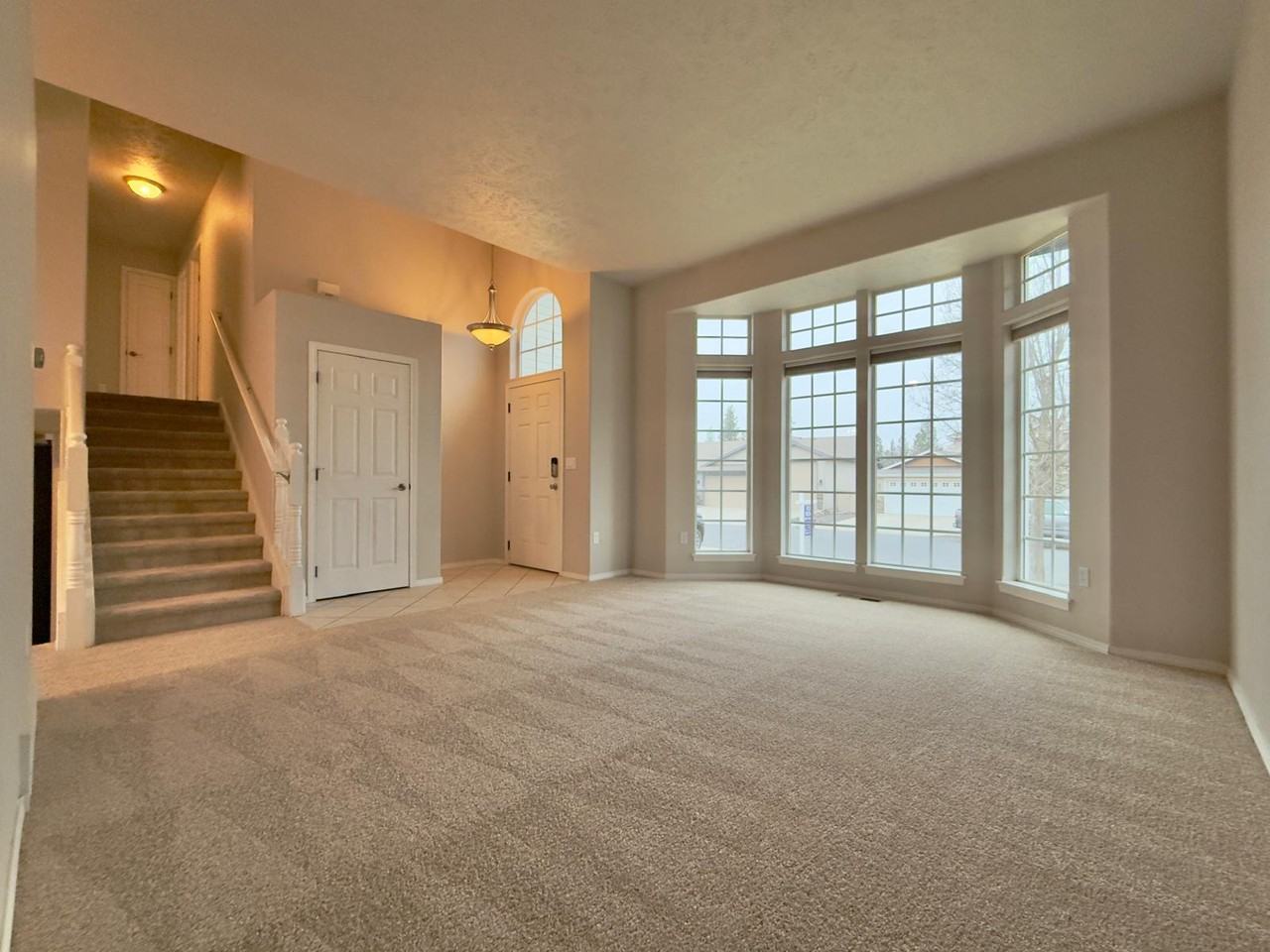 Terra Vis - Photo 4 of 24