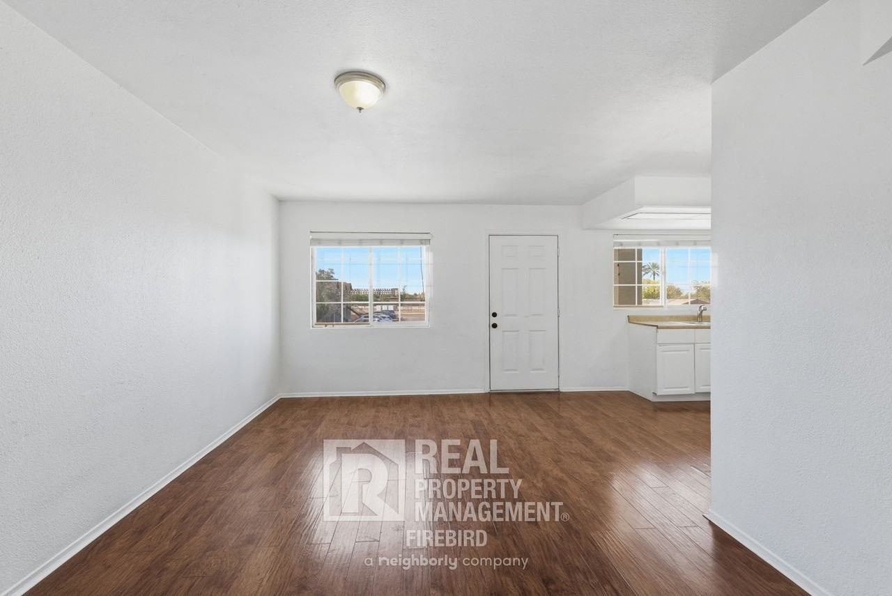 45 N Phyllis #209 - Photo 3 of 18