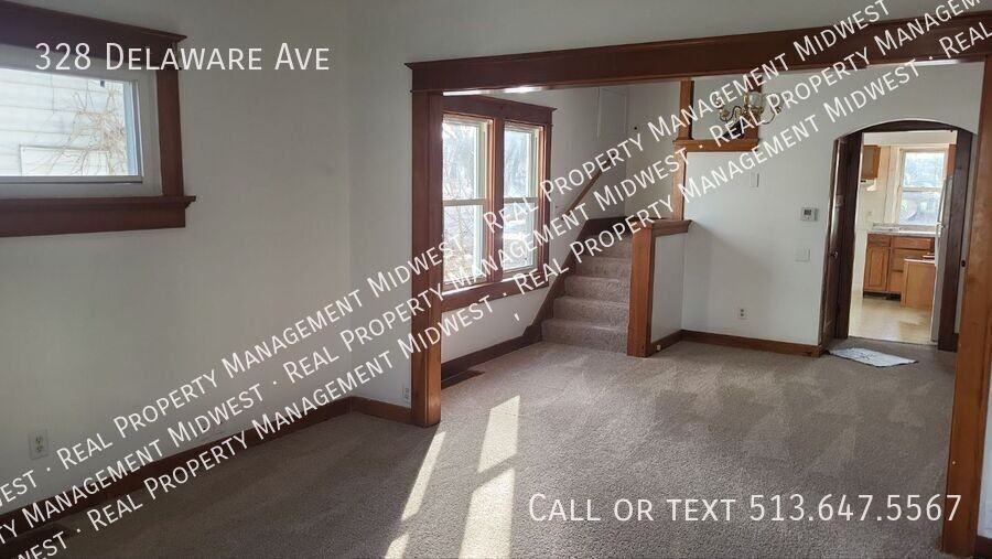 328 Delaware Ave - Photo 3 of 27