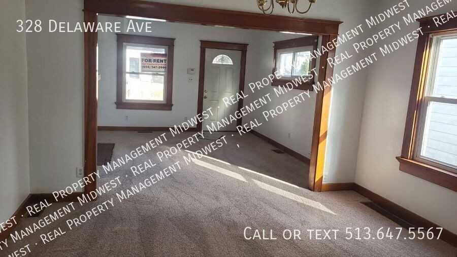 328 Delaware Ave - Photo 4 of 27