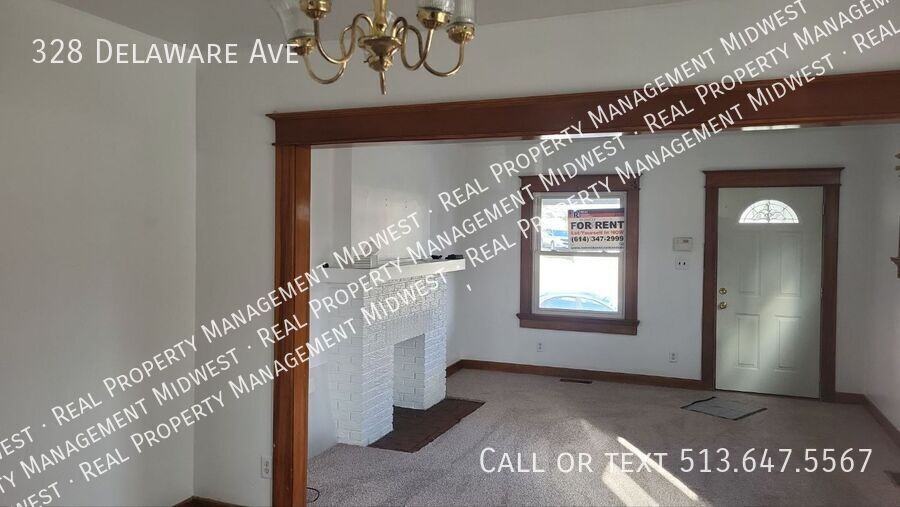 328 Delaware Ave - Photo 5 of 27