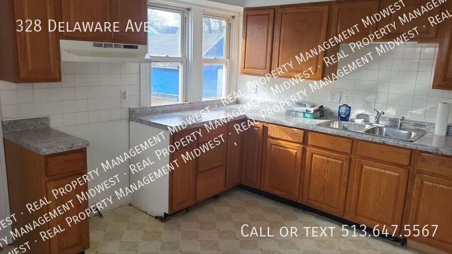 328 Delaware Ave - Photo 6 of 27