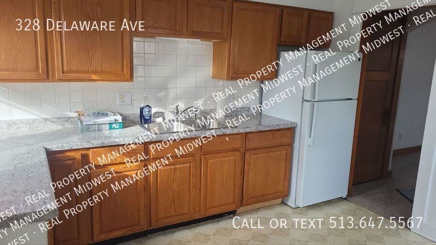 328 Delaware Ave - Photo 7 of 27