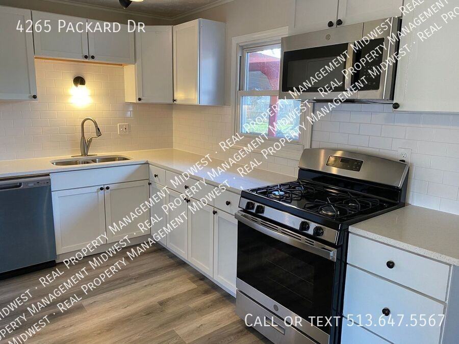 4265 Packard Dr - Photo 6 of 22