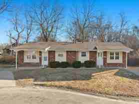 11 Manor Dr #1 - Photo 1 of 1