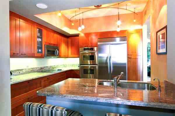 201 S Narcissus Avenue 606 - Photo 2 of 6