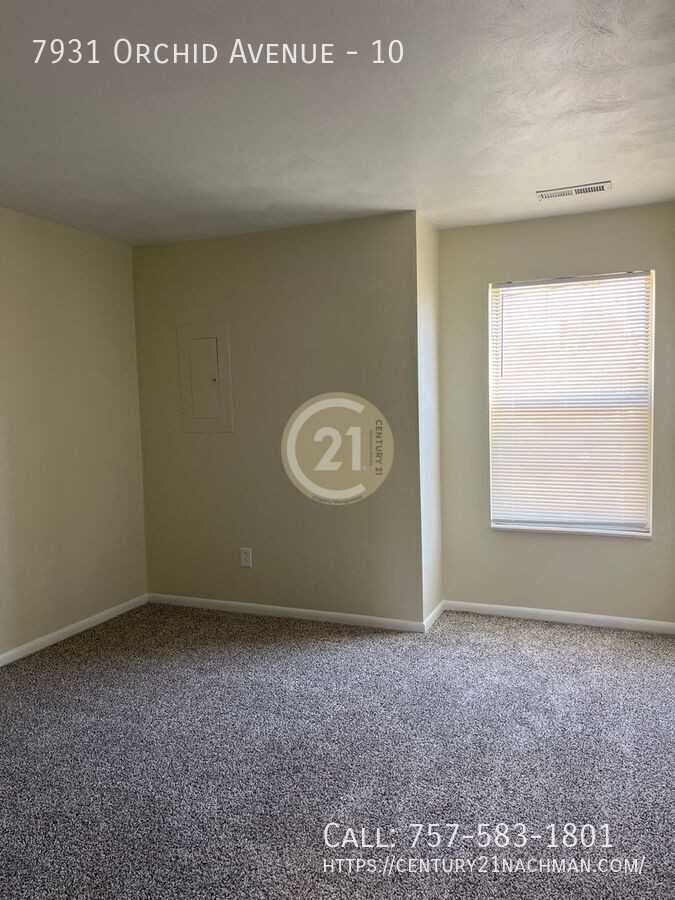 7931 Orchid Ave #10 - Photo 6 of 8