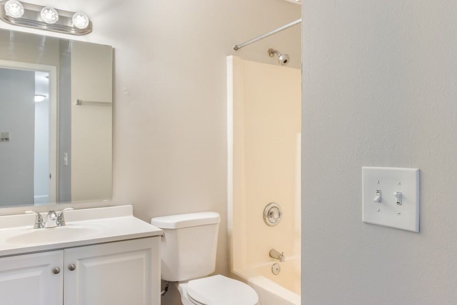 501 Wisconsin Ave #304 - Photo 5 of 12