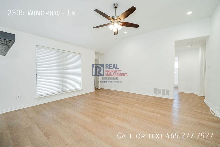 2305 Windridge Ln - Photo 6 of 25