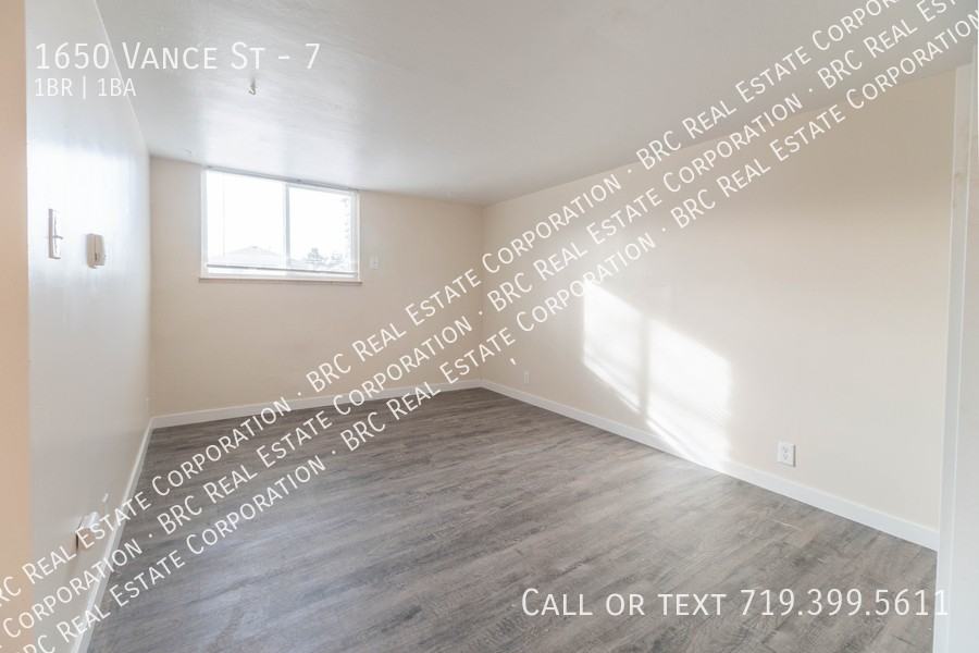 1650 Vance St #7 - Photo 6 of 8