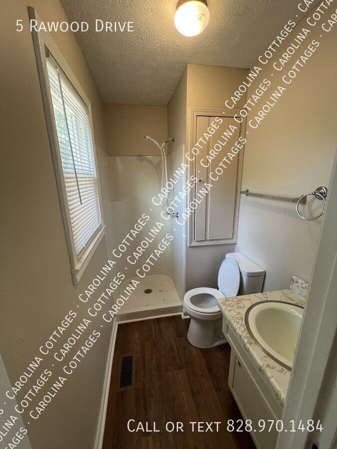 5 Rawood Dr - Photo 2 of 8