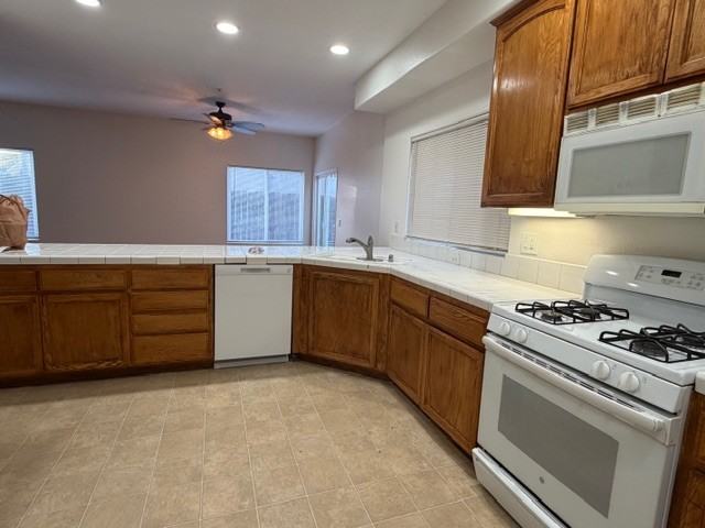 440 Hart Dr #1 - Photo 4 of 28