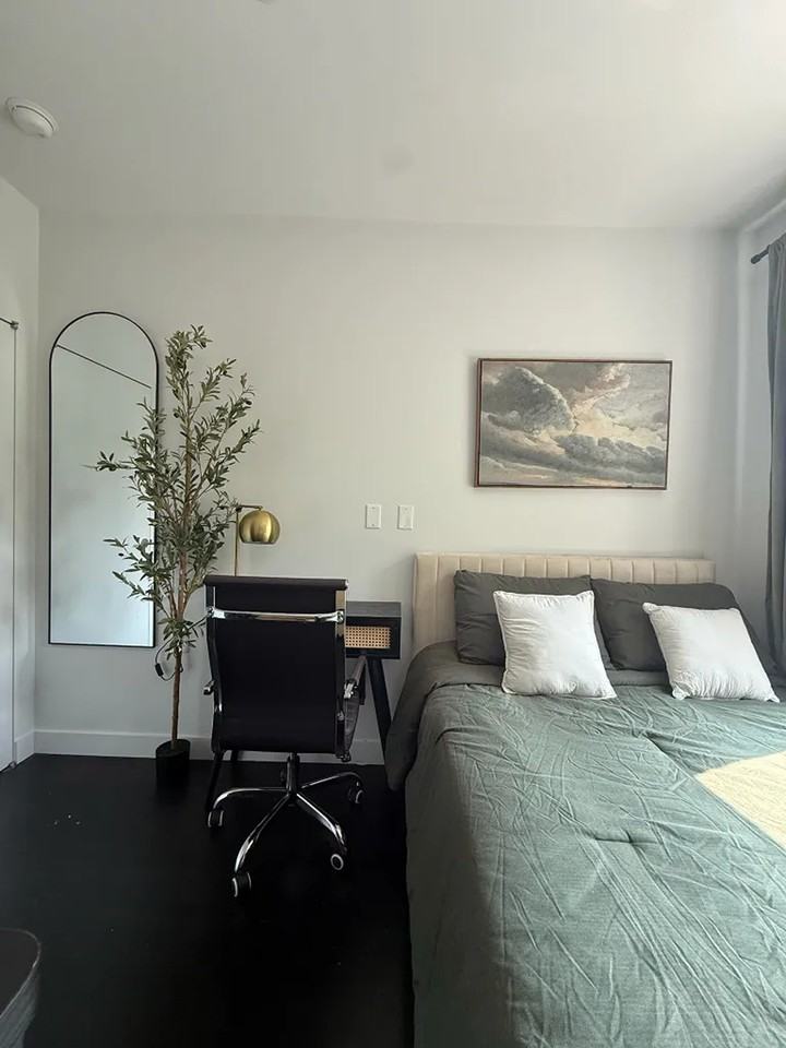 287 Vanderbilt Avenue #711 - Photo 3 of 10