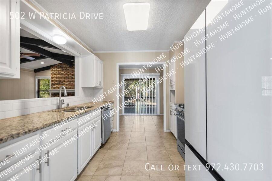 502 W Patricia Dr - Photo 4 of 41