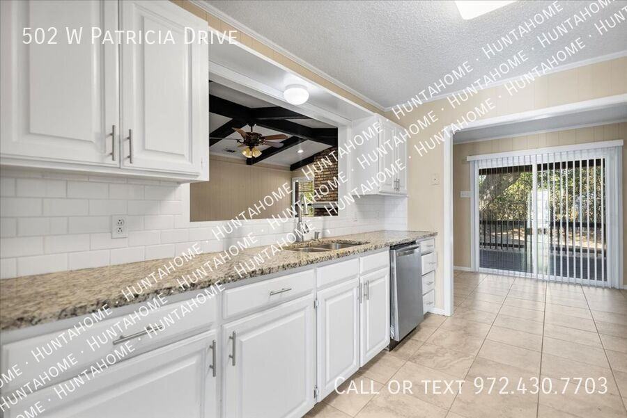 502 W Patricia Dr - Photo 5 of 41