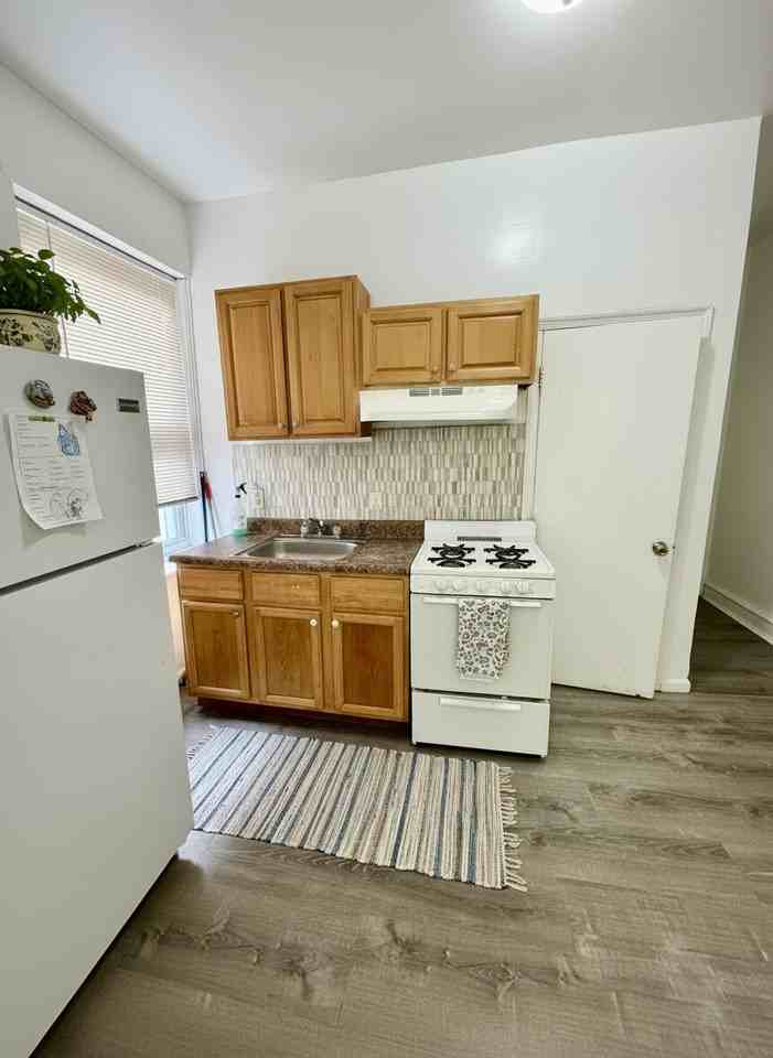 7020 Woodland Ave #C - Photo 2 of 10