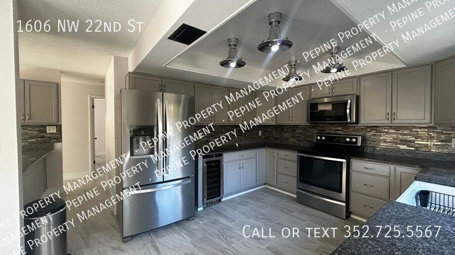 1606 Nw 22nd St - Photo 5 of 40
