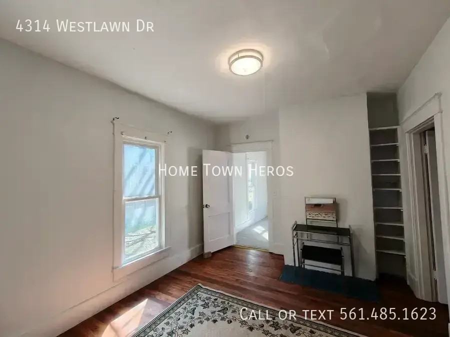 4314 Westlawn Dr - Photo 5 of 19