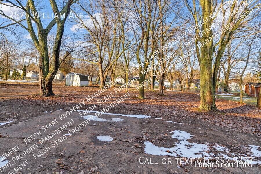 2575 William Ave - Photo 6 of 28