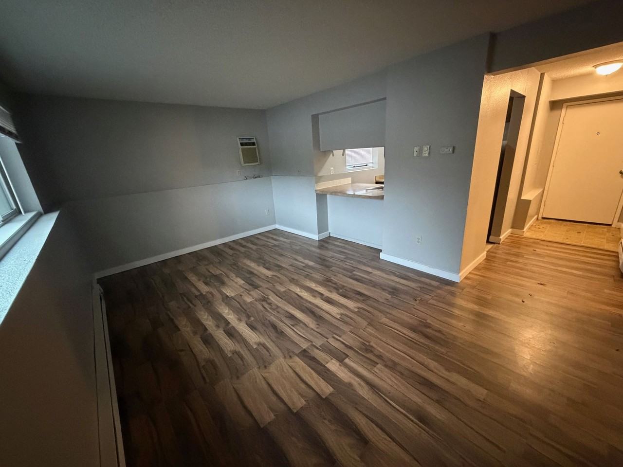 1015 South Walnut Place Apartments! - Photo 3 of 10