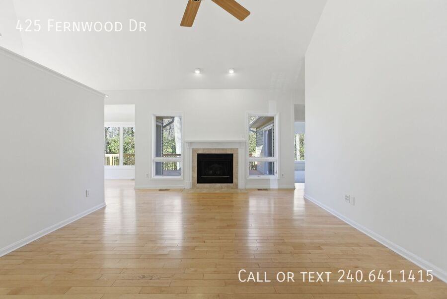 425 Fernwood Dr - Photo 3 of 35