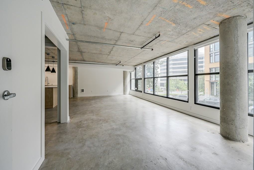 BellCentre - Photo 7 of 50