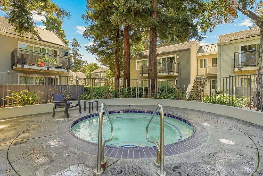 Boulevard - Photo 4 of 41