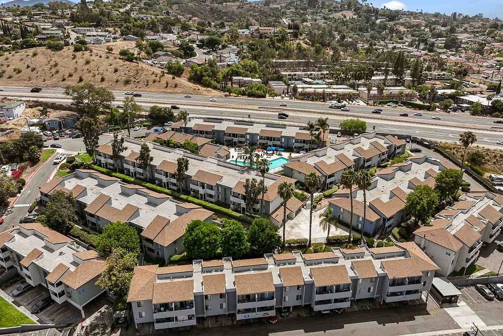 Shadow Point - Photo 7 of 47