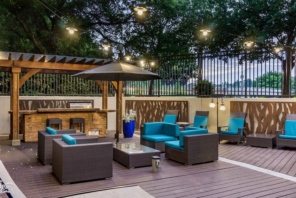 Wharfside Pointe - Photo 2 of 47