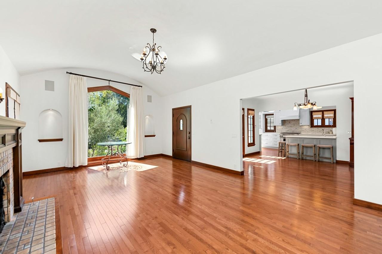 1039 Hi Point Street - Photo 3 of 28