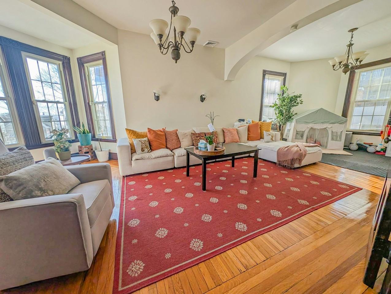 15 Rosseter Street - Photo 3 of 16