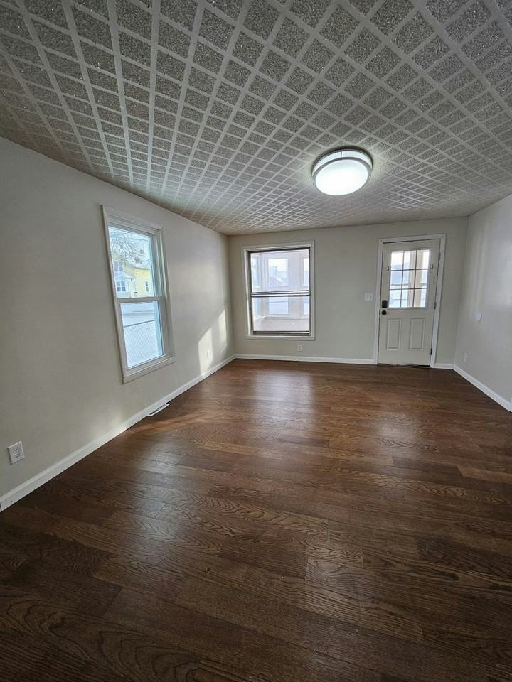 2644 4th Street - Photo 4 of 16