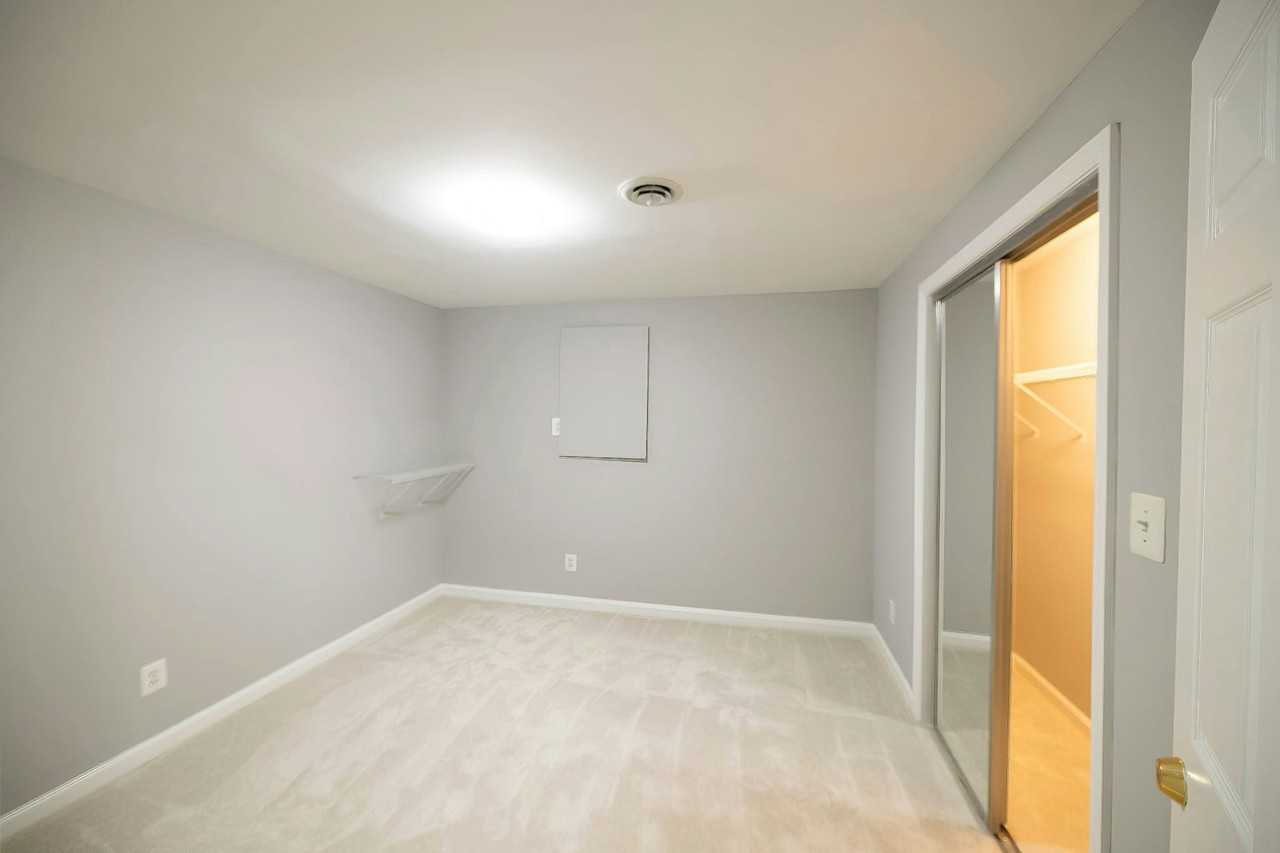 21749 Tottenham Hale Ct, Unit Basement - Photo 3 of 8