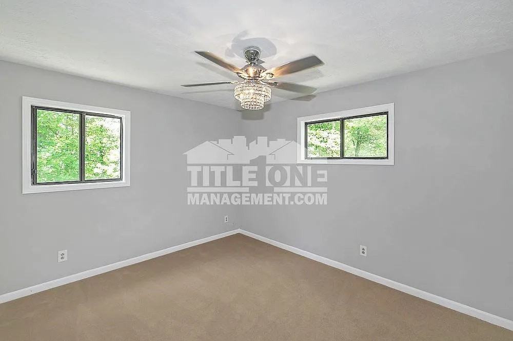 3860 Hanover Ct - Photo 3 of 31