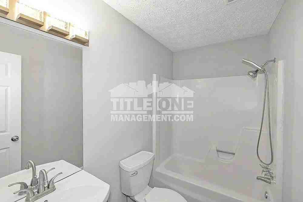 3860 Hanover Ct - Photo 6 of 31