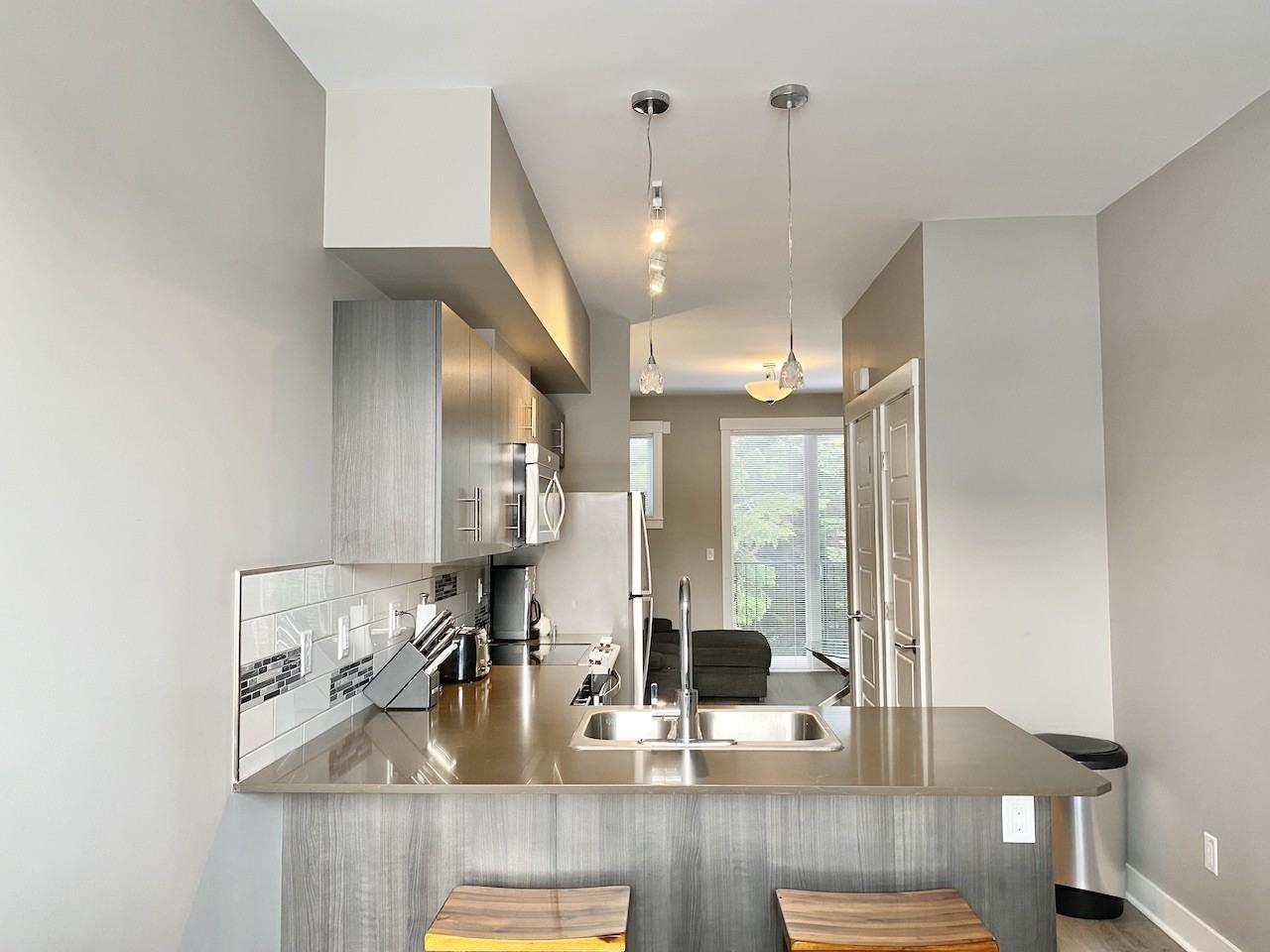 110 Baxter Ave #305 - Photo 5 of 18