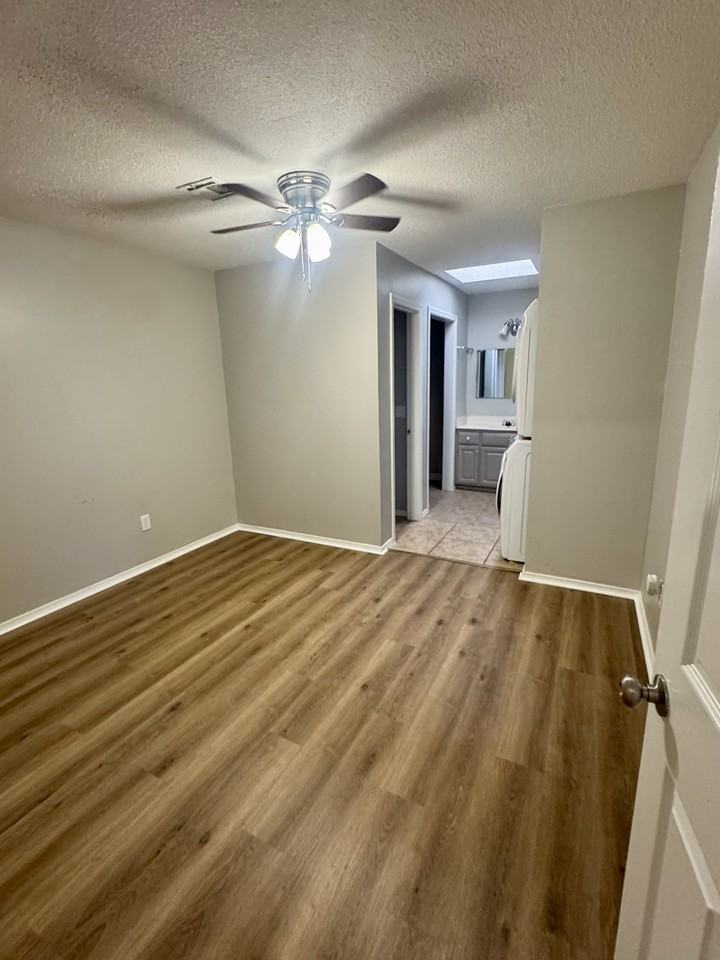 13771 Turnberry Lane 109 - 109 #109 - Photo 5 of 8