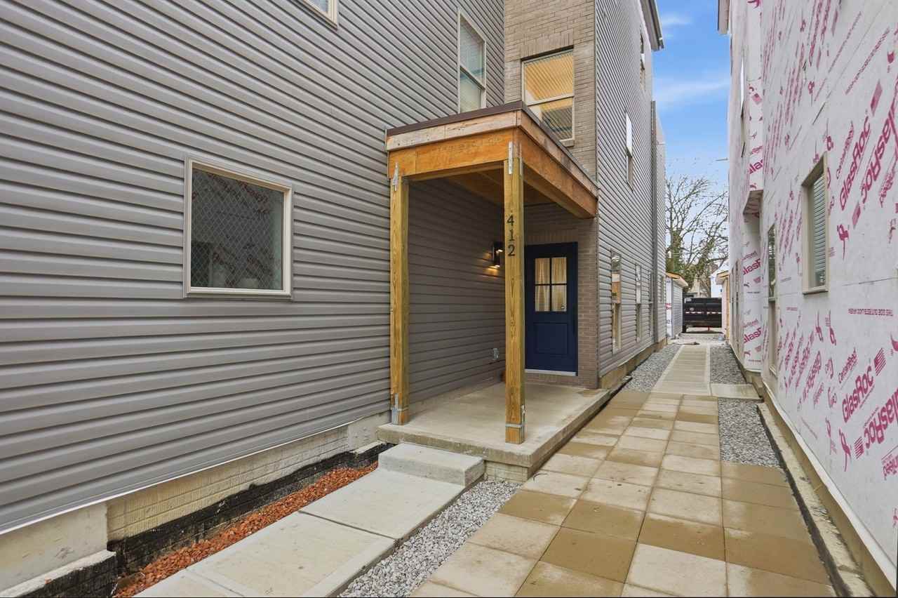 412 Saint Clair Ave - Photo 2 of 35