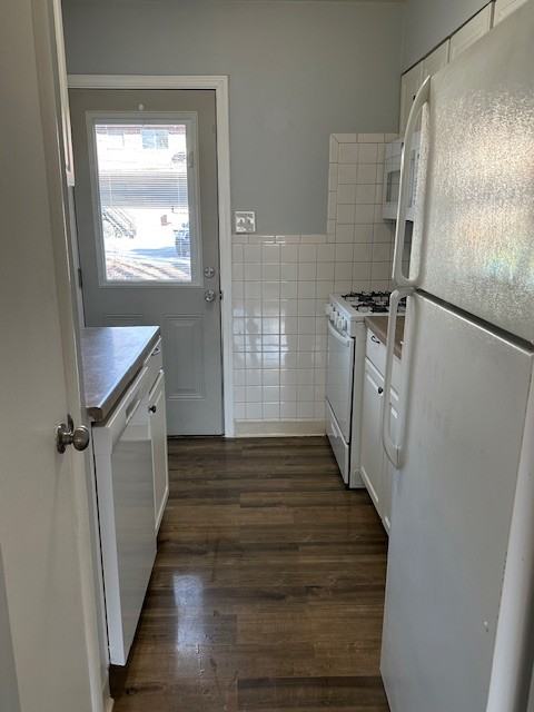 232 Solon Dr #B - Photo 3 of 9