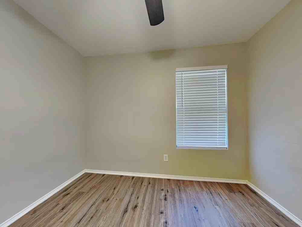 1512 Queens Brook Ln #NA - Photo 2 of 5