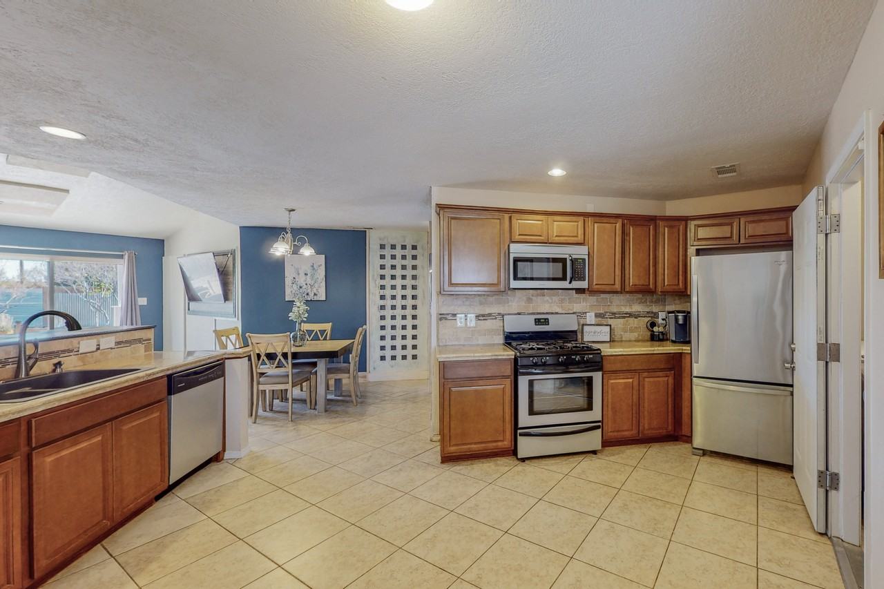 3010 May Cir Se #NA - Photo 7 of 28