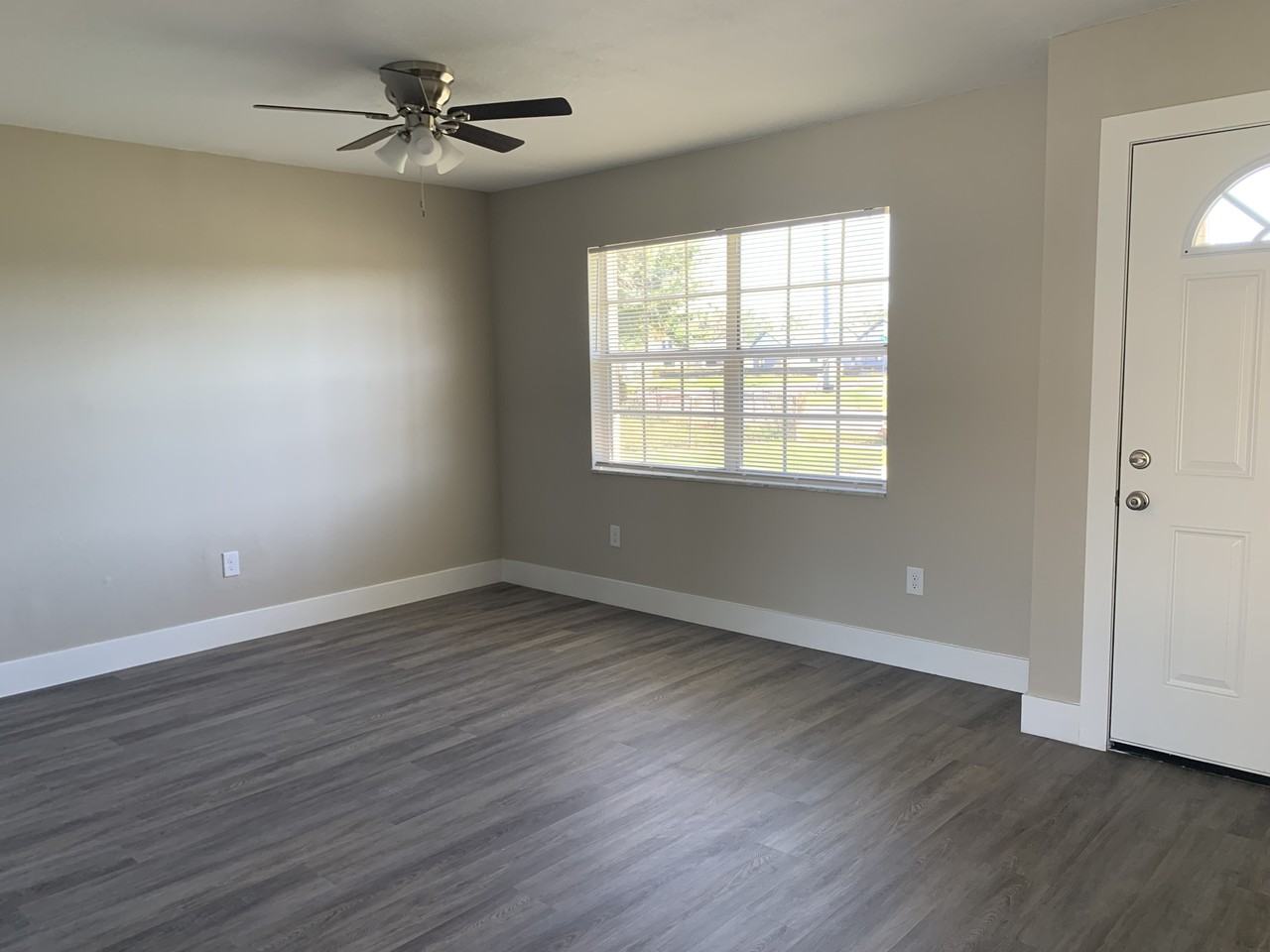 5618 12th Ave S #NA - Photo 2 of 11