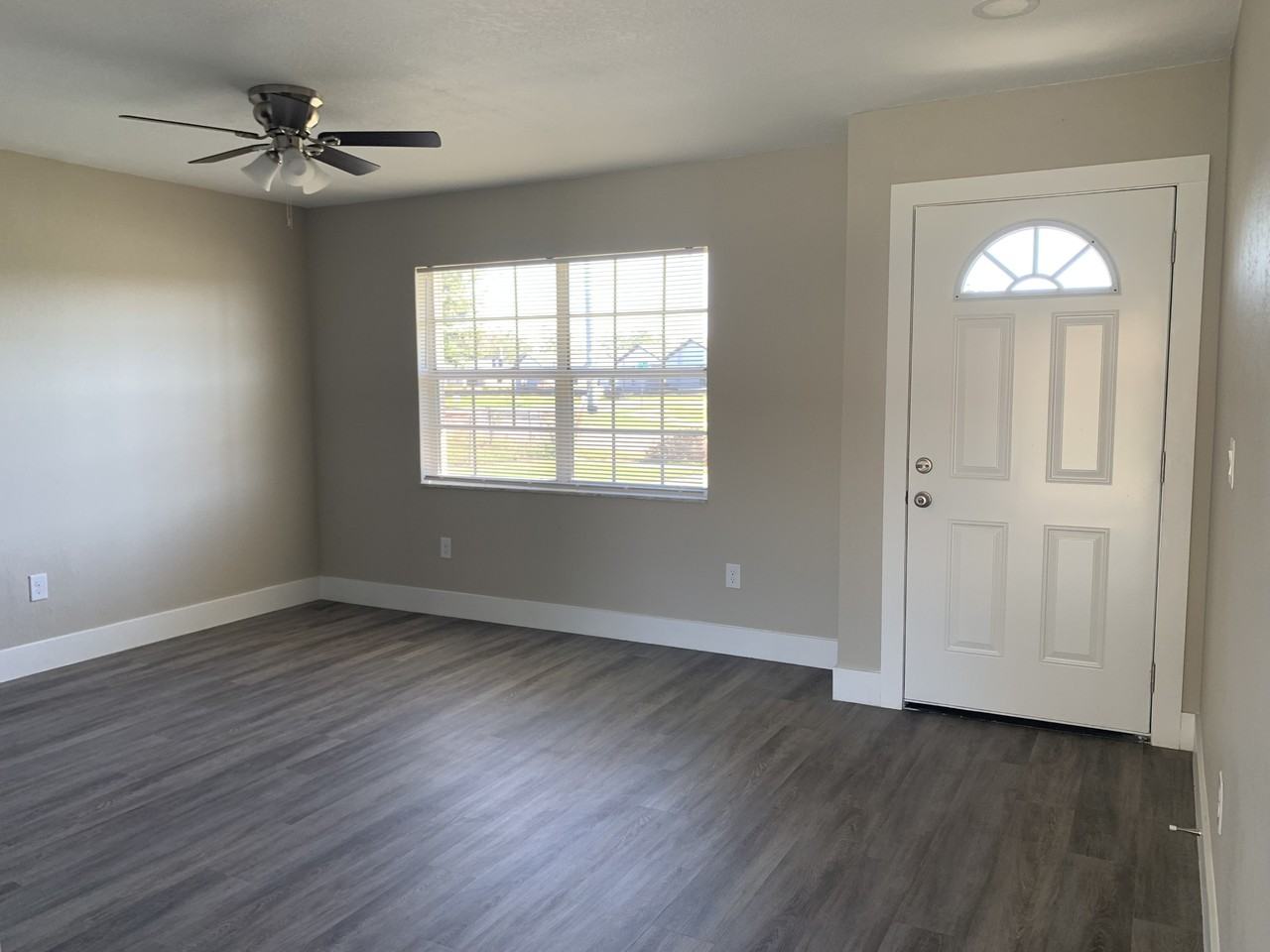 5618 12th Ave S #NA - Photo 5 of 11