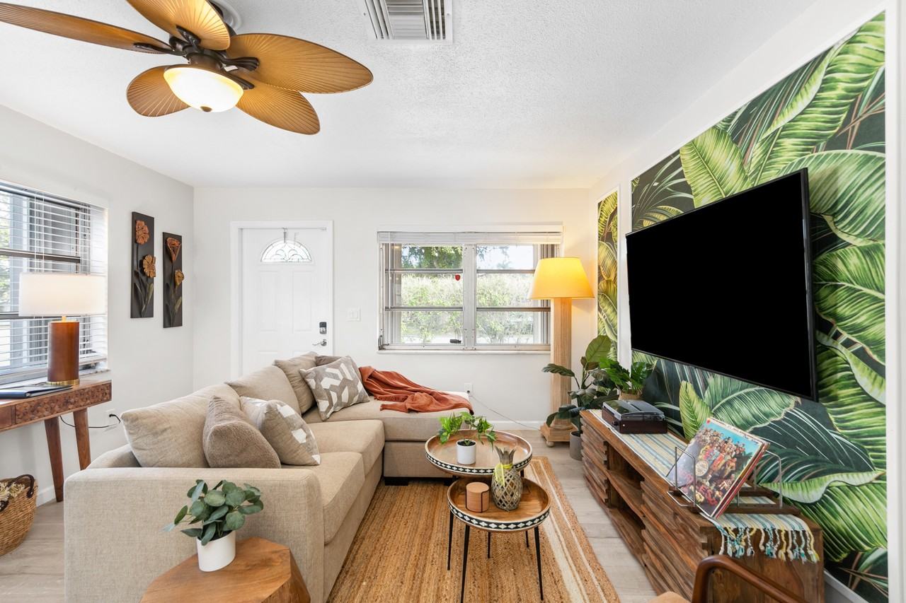 108 Se 4th Ter #A - Photo 5 of 19