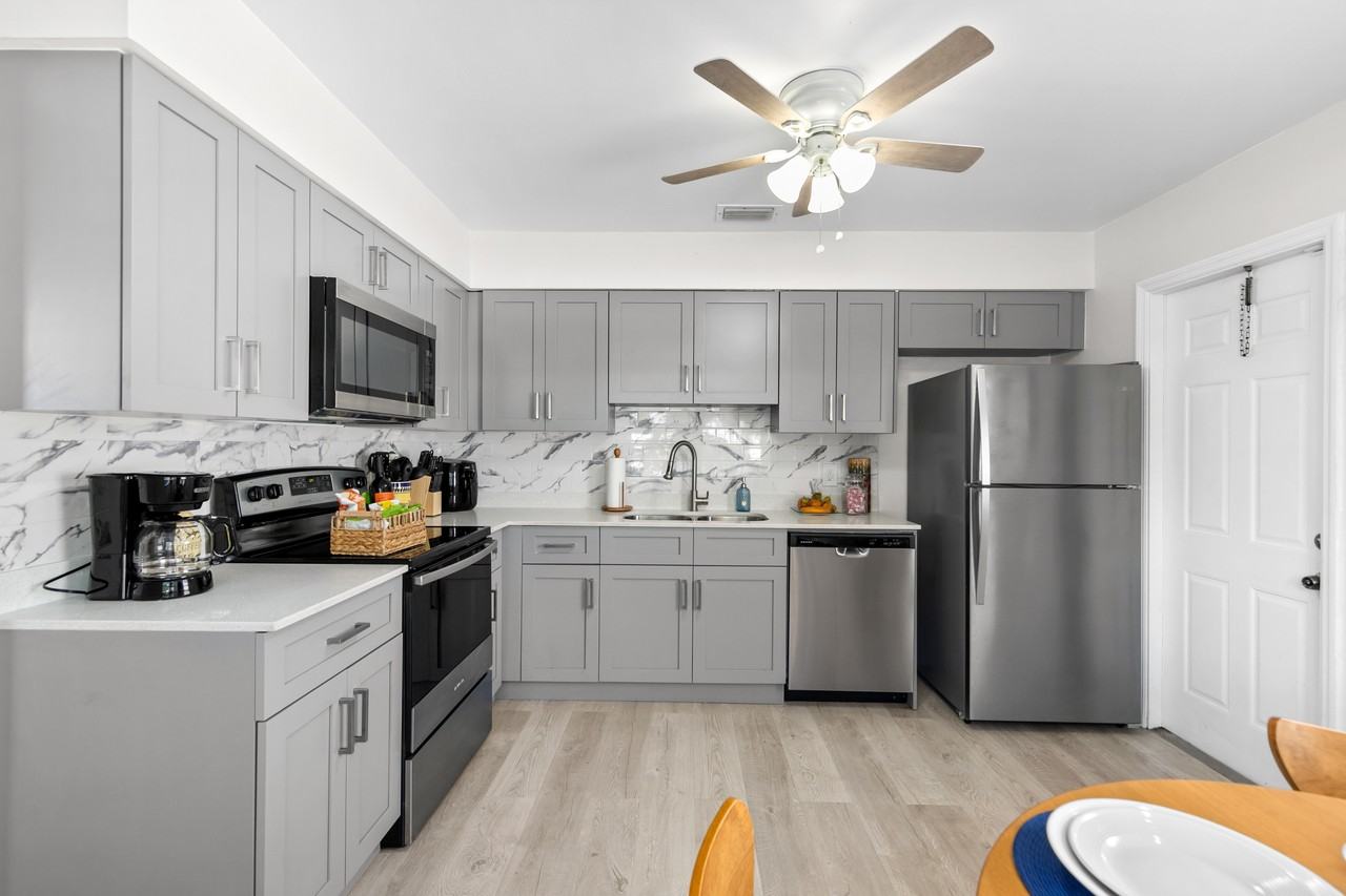 108 Se 4th Ter #A - Photo 6 of 19